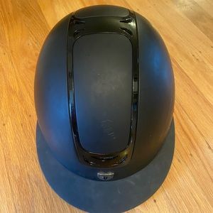 Tipperary Royal Helmet. Black matte with black gloss detail.